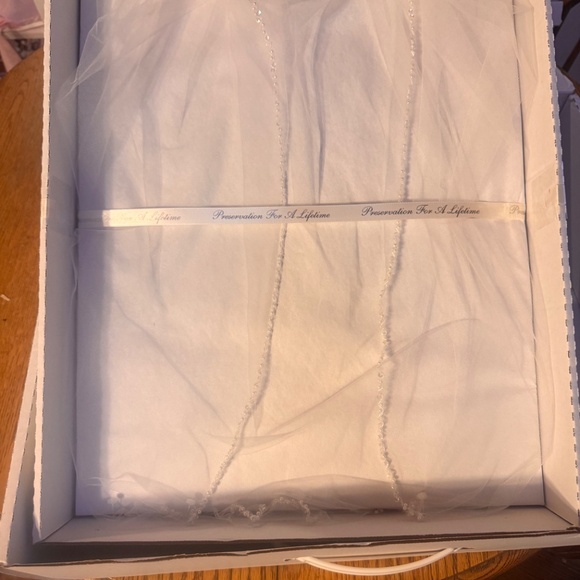 Bead and Pearl Trimmed Chapel Length Veil Davids bridal unopened from Davids bri - Picture 6 of 12
